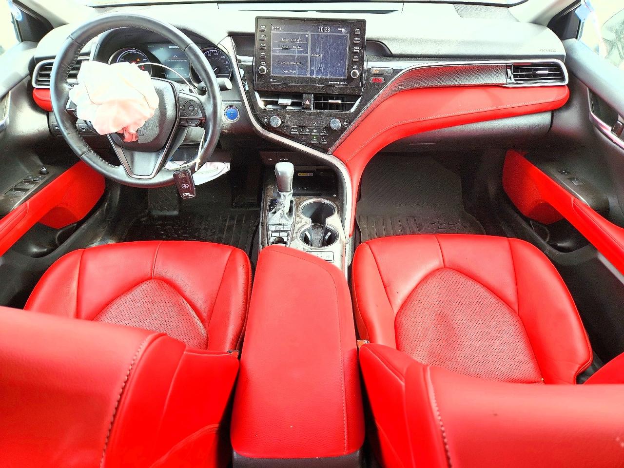 2022 TOYOTA CAMRY XSE photo 22