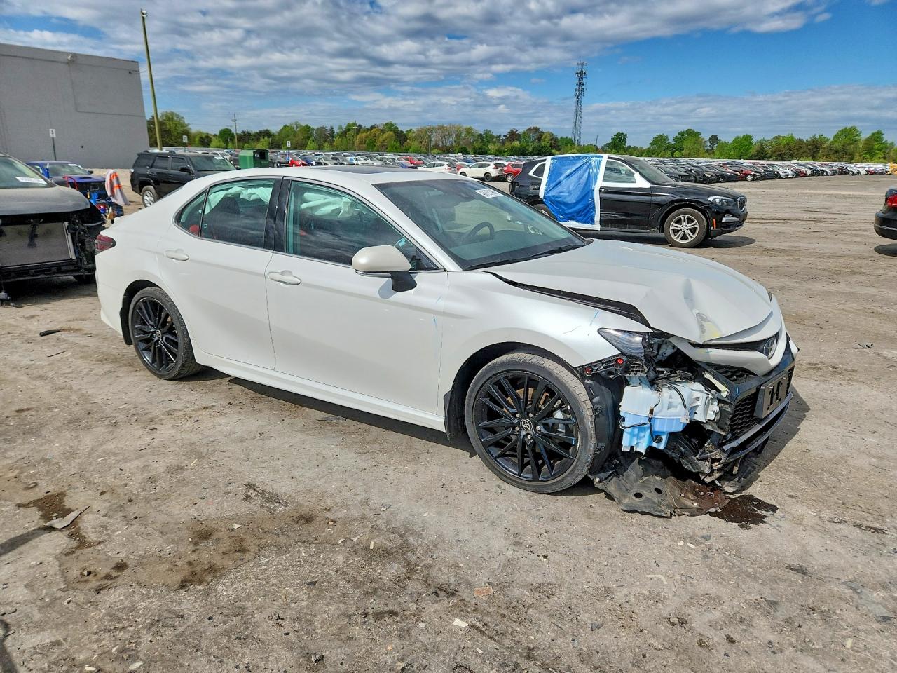 2022 TOYOTA CAMRY XSE photo 10