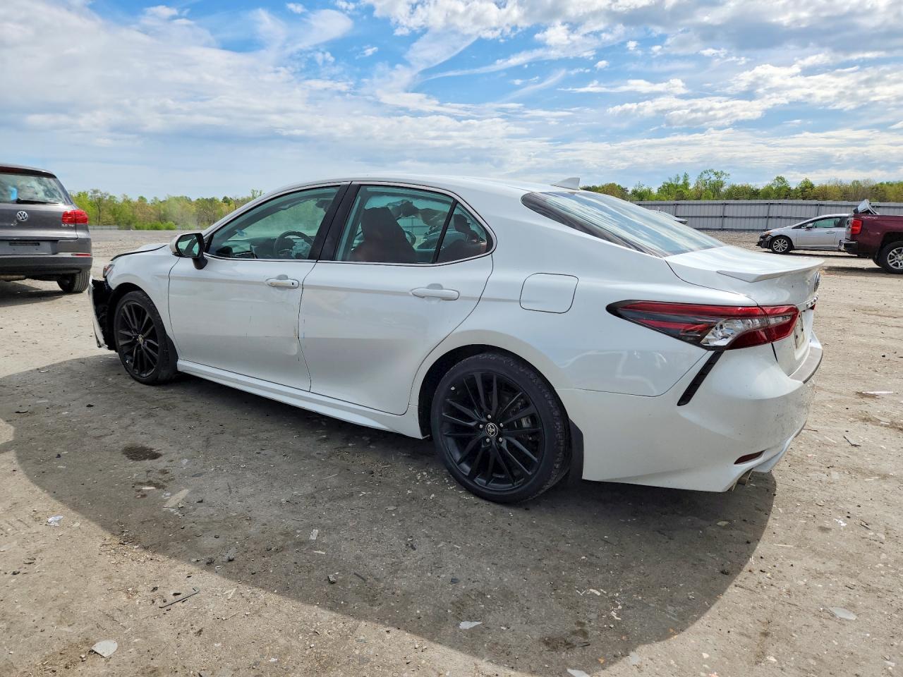 2022 TOYOTA CAMRY XSE photo 4