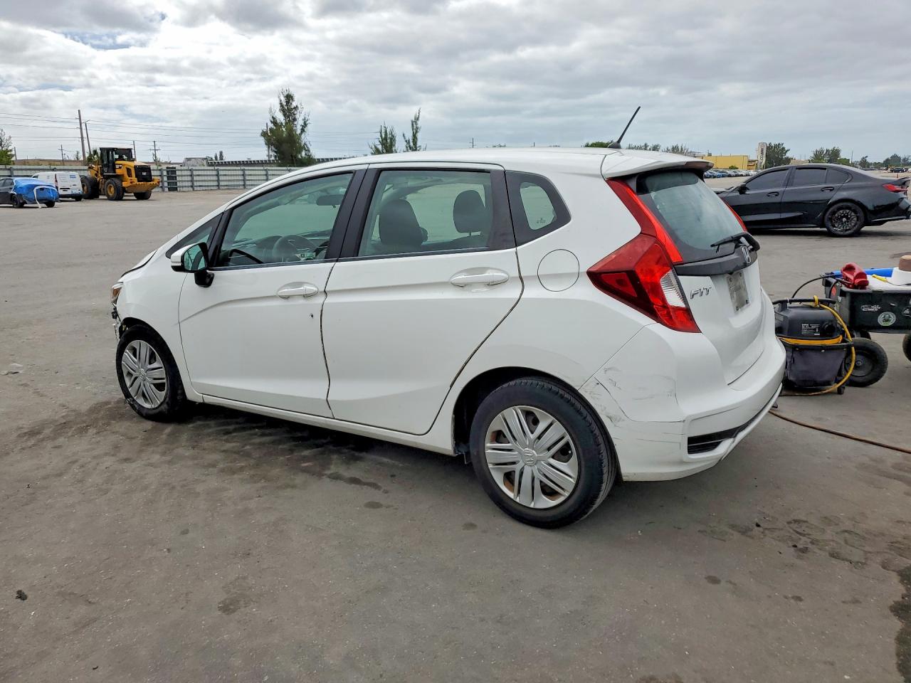 2018 HONDA FIT photo 3