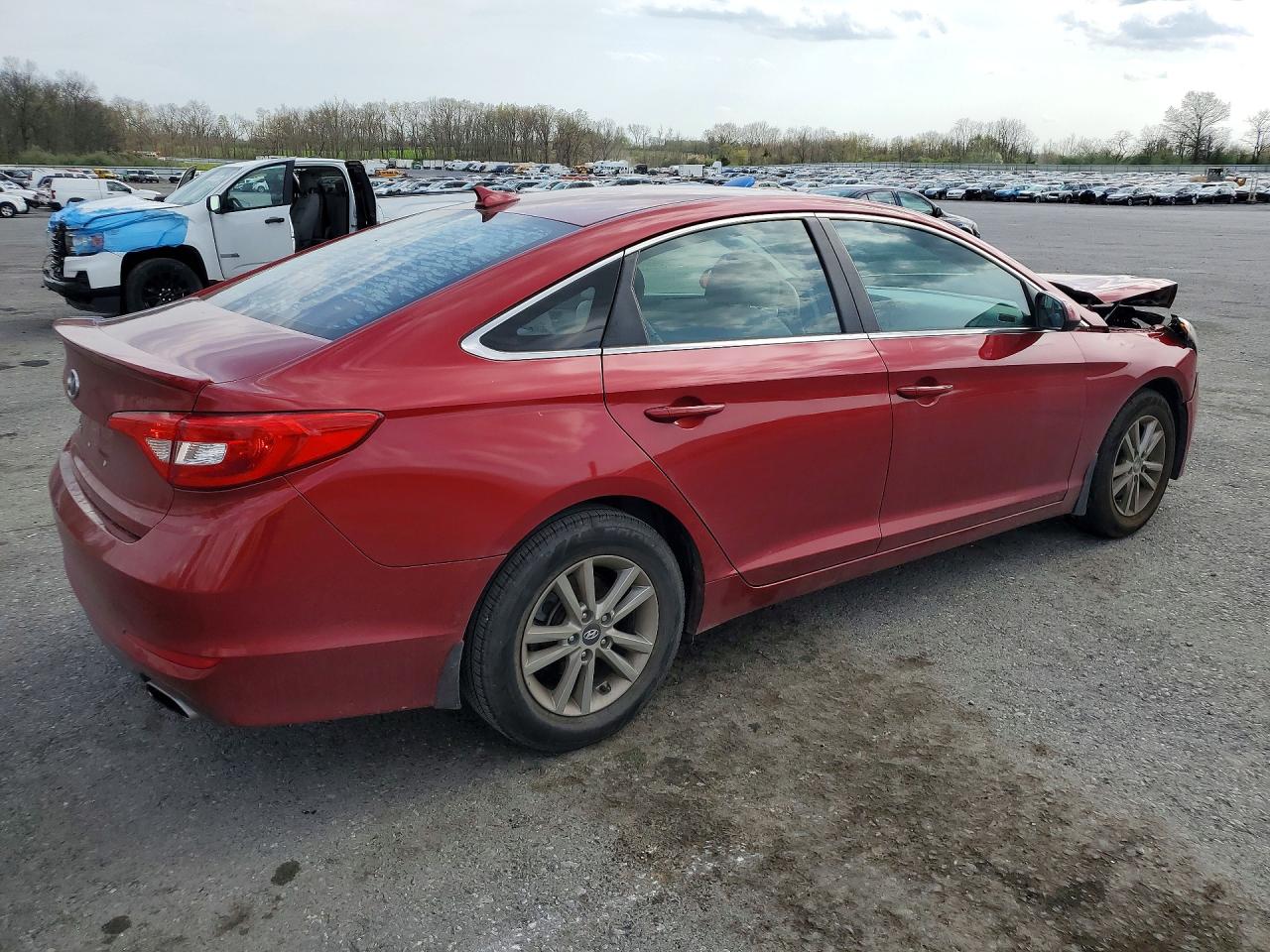 2015 HYUNDAI SONATA SE photo 5