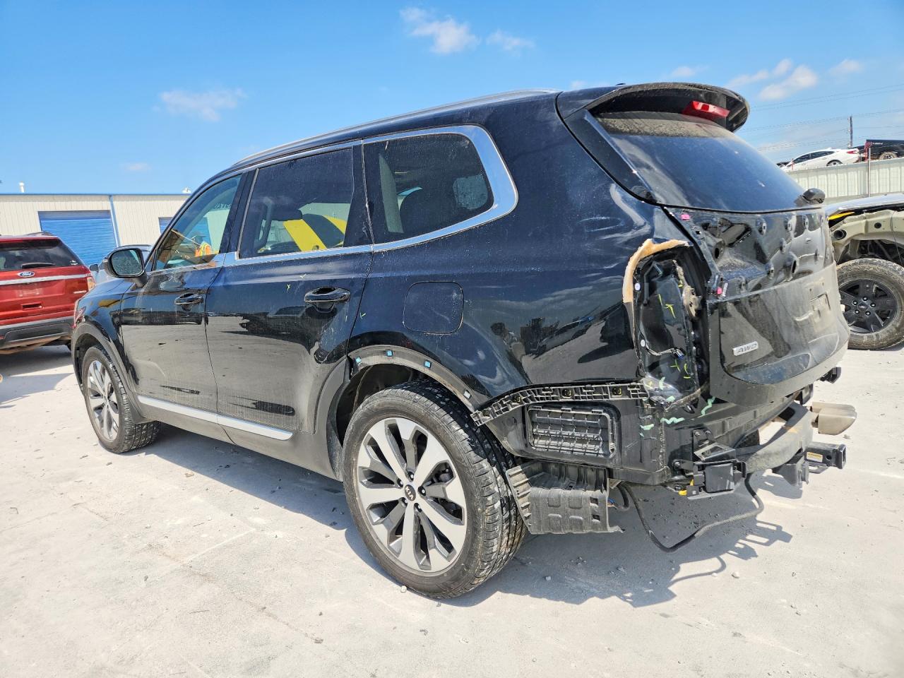 2021 KIA TELLURIDE EX photo 2