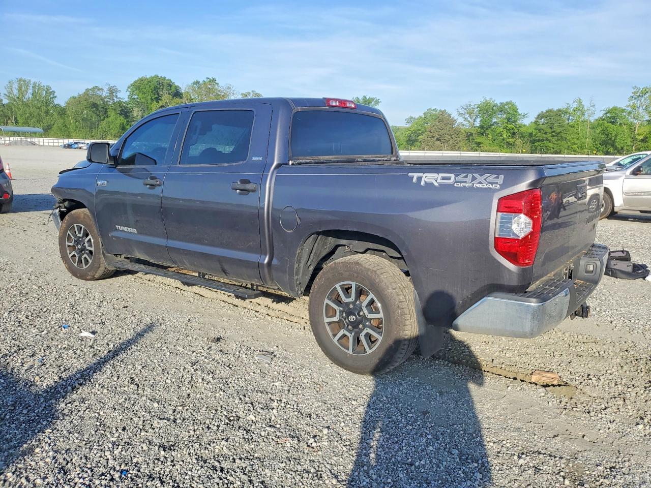 2018 TOYOTA TUNDRA CREWMAX SR5 photo 3