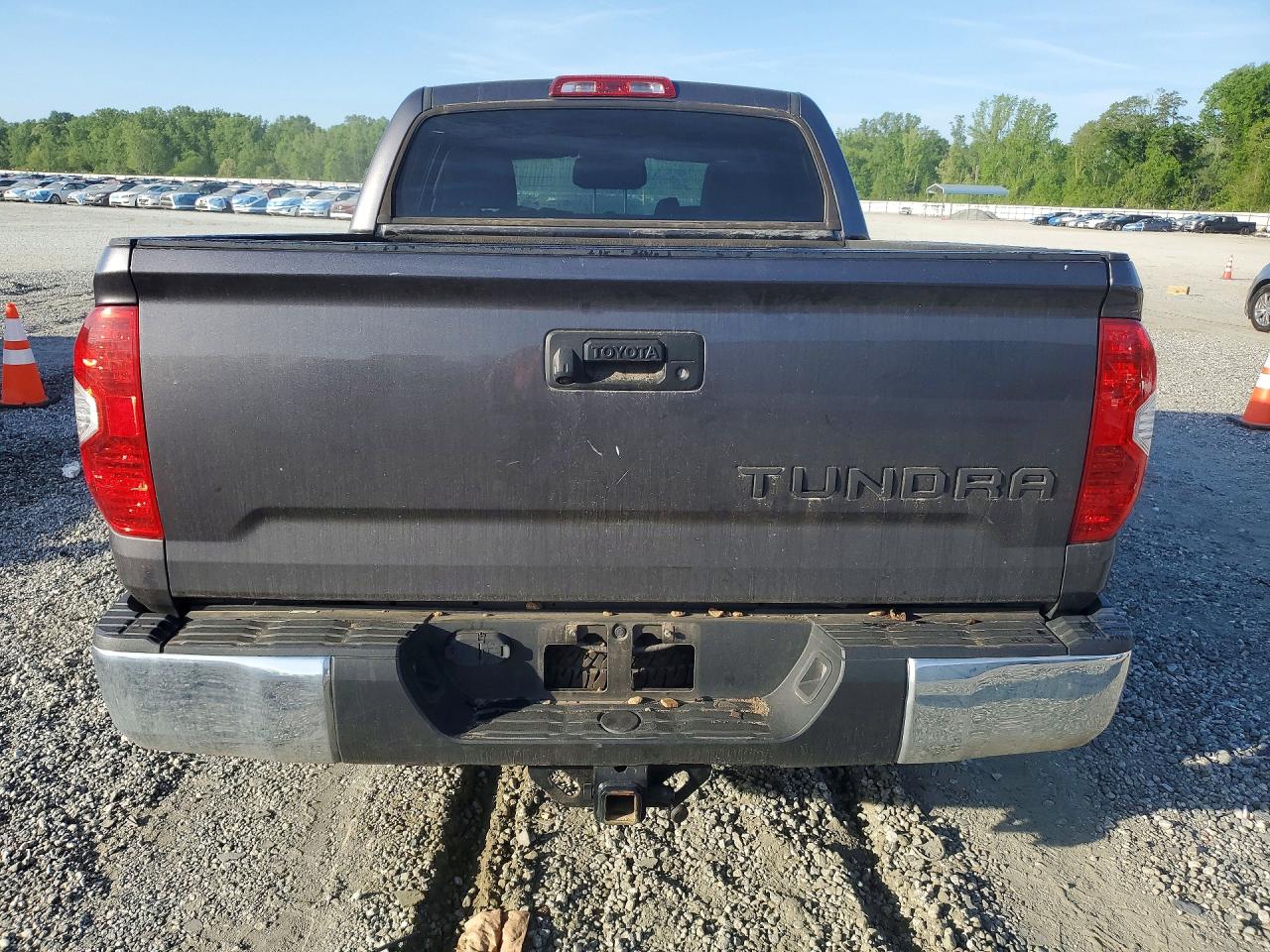 2018 TOYOTA TUNDRA CREWMAX SR5 photo 11