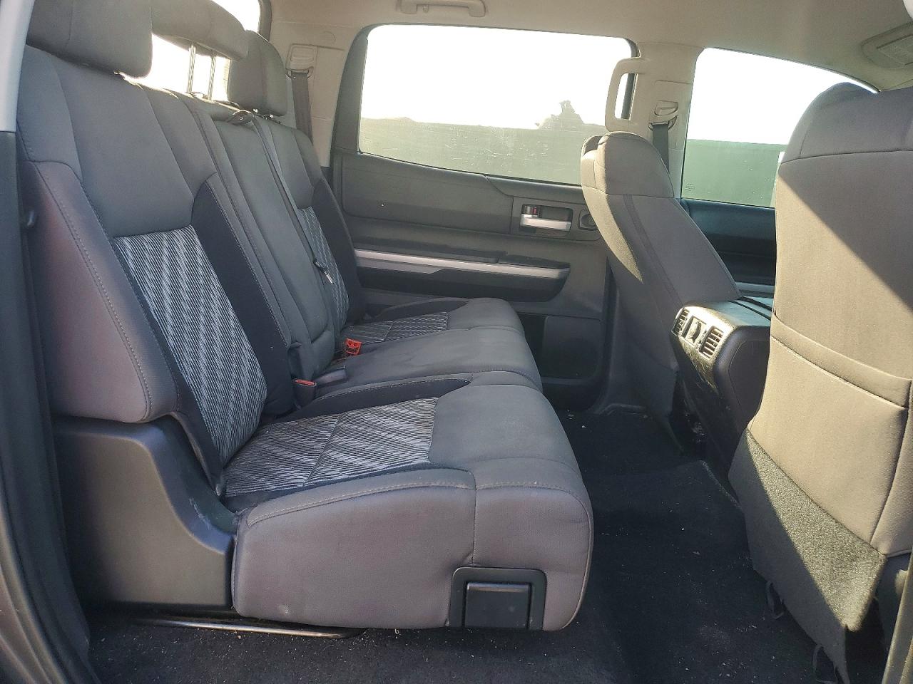 2018 TOYOTA TUNDRA CREWMAX SR5 photo 19