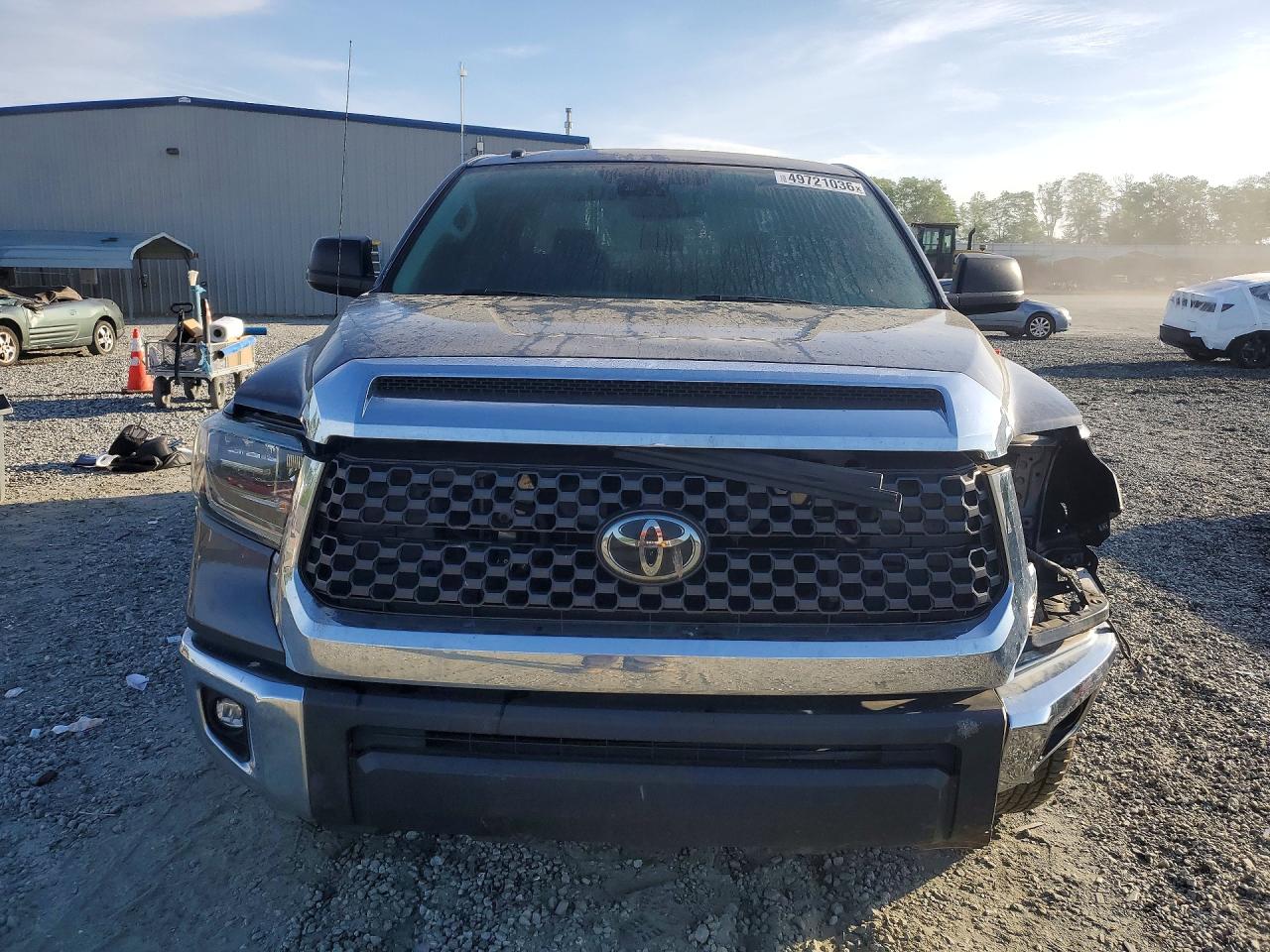 2018 TOYOTA TUNDRA CREWMAX SR5 photo 9