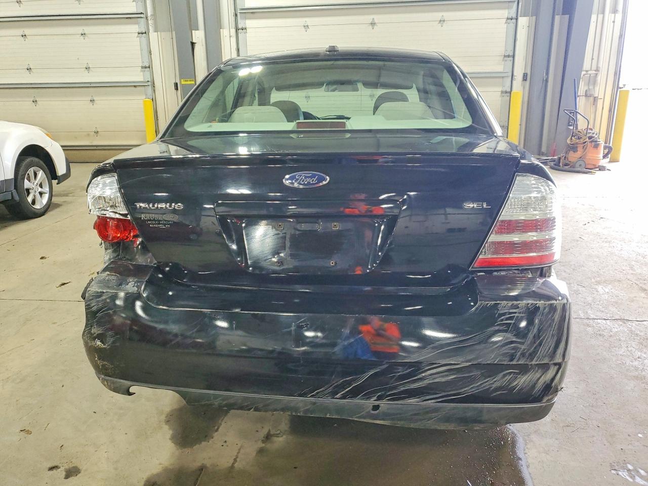 2008 FORD TAURUS SEL photo 11