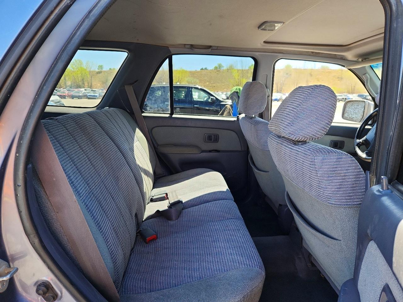 1998 TOYOTA 4RUNNER SR5 photo 31