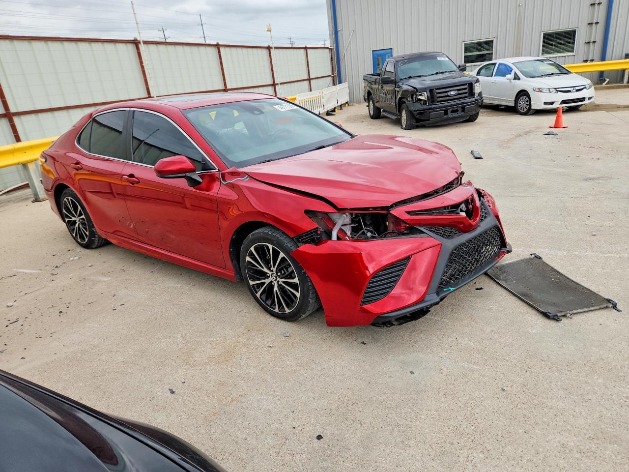 2020 TOYOTA CAMRY SE photo 7