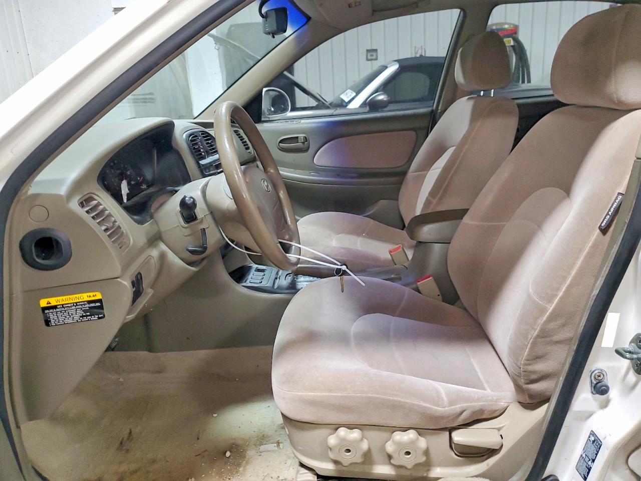 2000 HYUNDAI SONATA GL photo 19