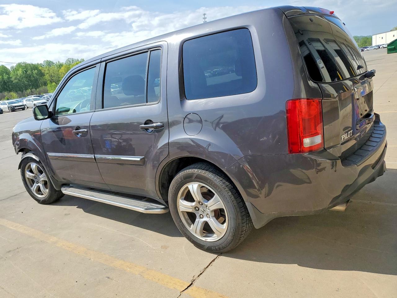 2013 HONDA PILOT EXL photo 2