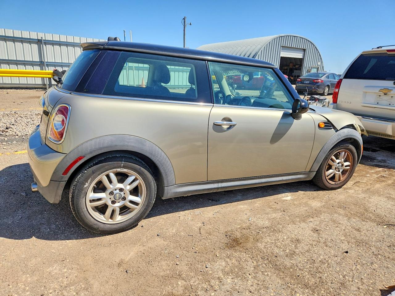 2011 MINI COOPER photo 7