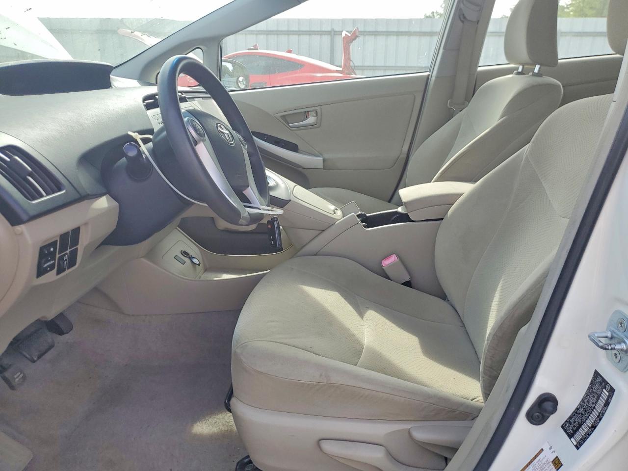 2011 TOYOTA PRIUS TWO photo 13