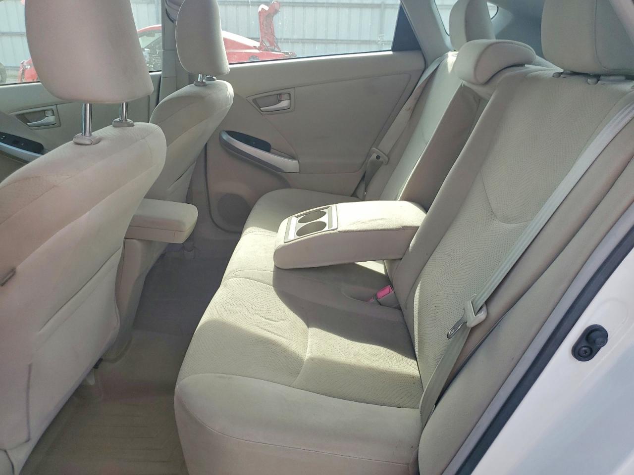 2011 TOYOTA PRIUS TWO photo 19