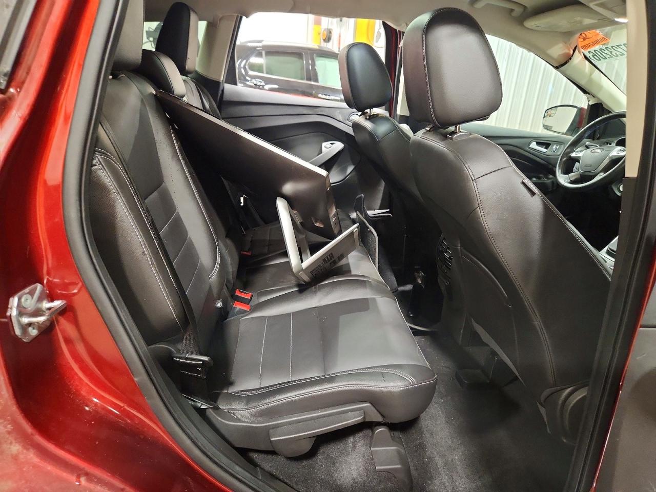 2015 FORD ESCAPE SE photo 21