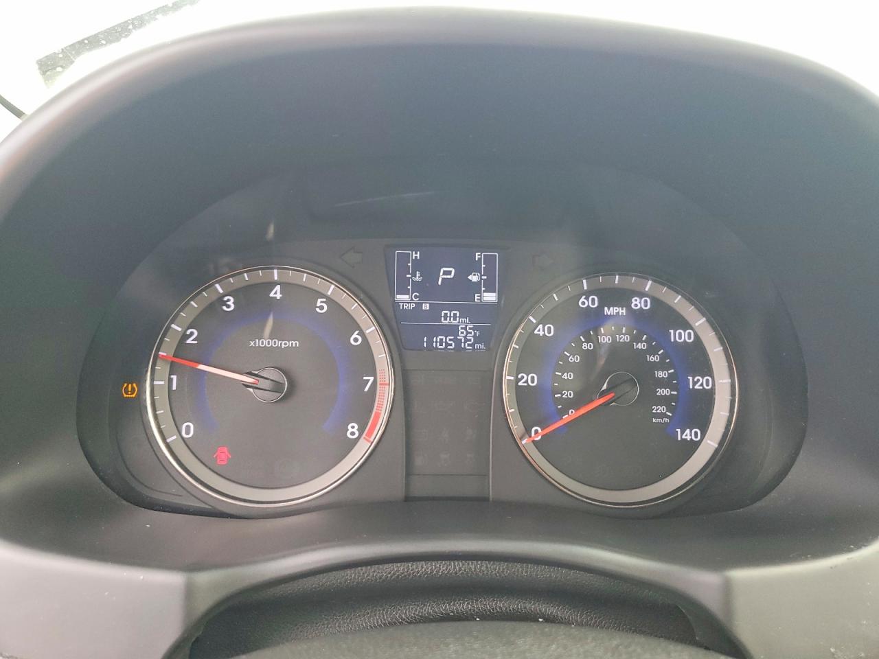2017 HYUNDAI ACCENT SE photo 9