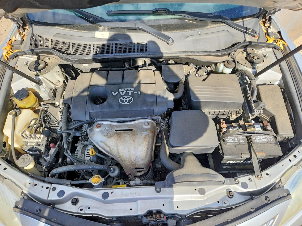 2010 TOYOTA CAMRY XLE photo 31
