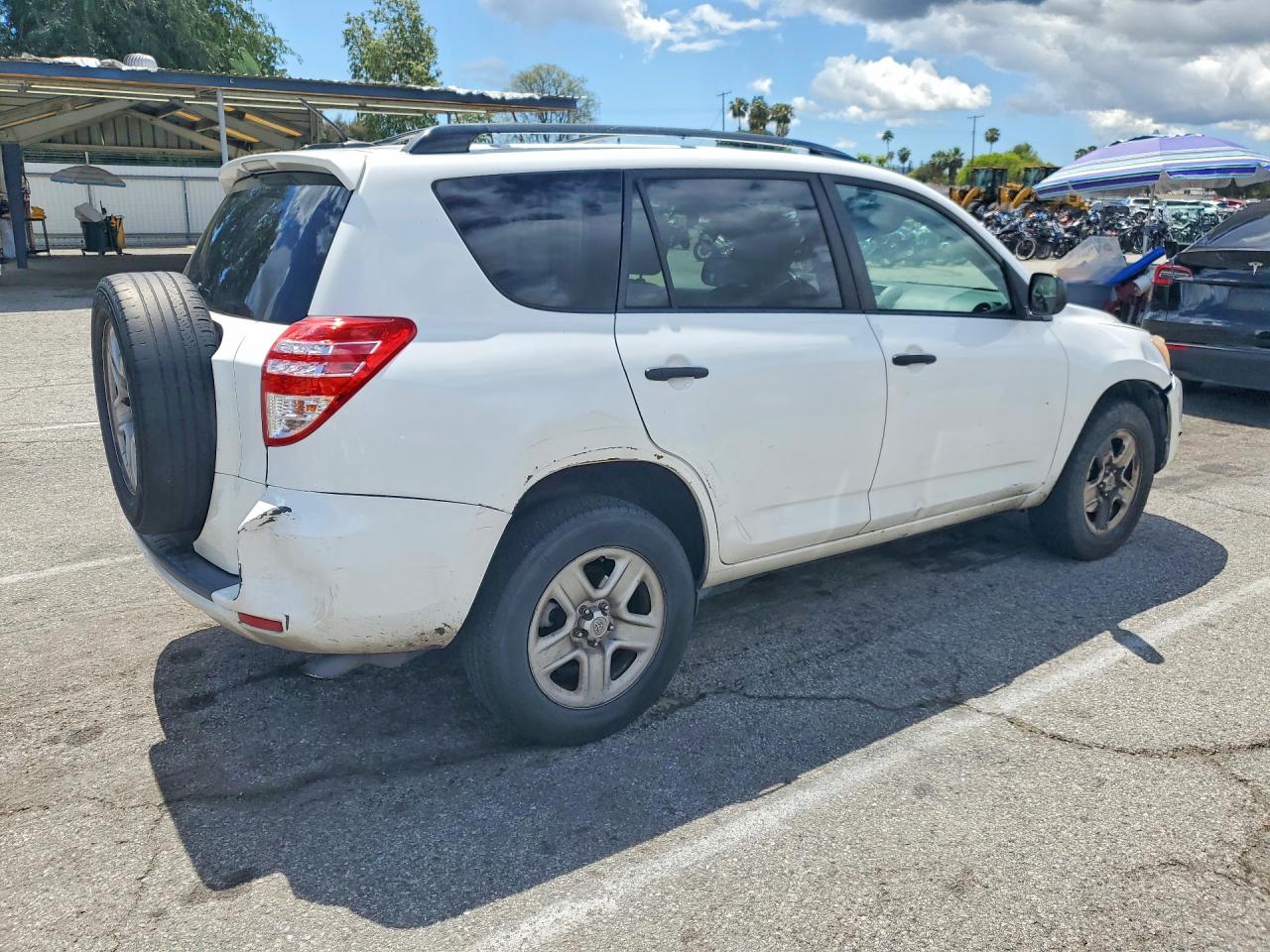 2010 TOYOTA RAV4 BASE photo 5