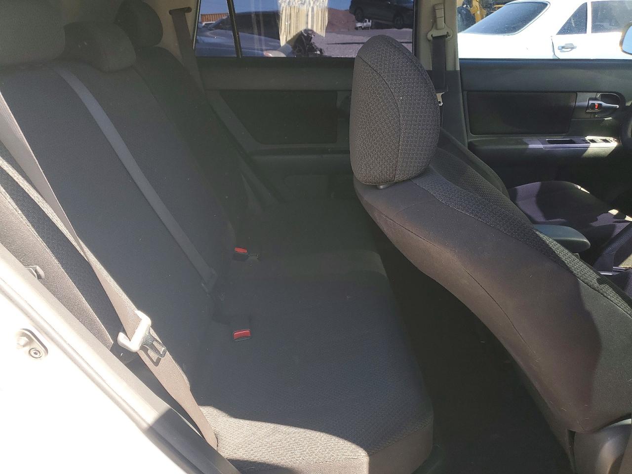 2010 TOYOTA SCION XB photo 19