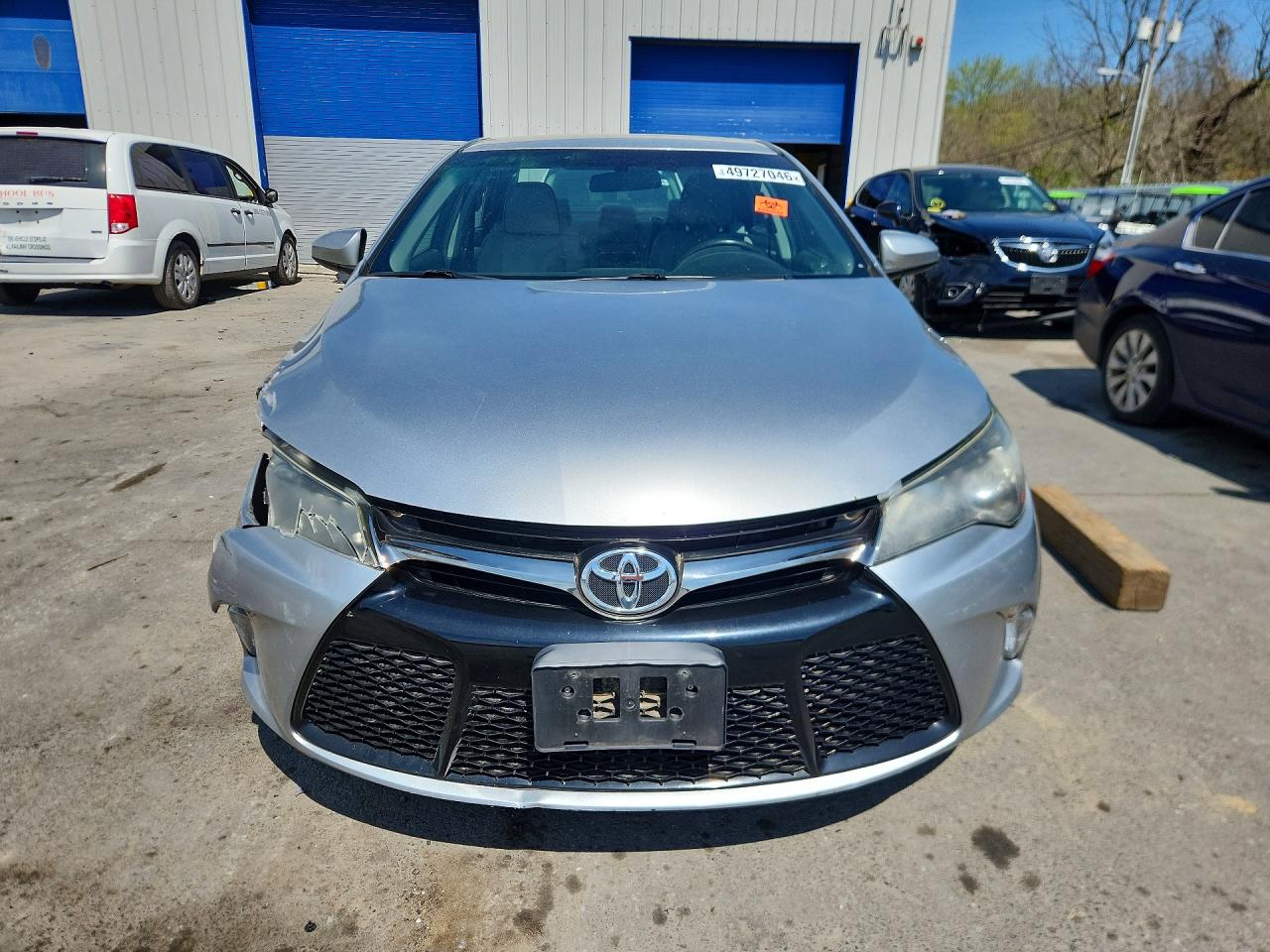 2017 TOYOTA CAMRY SE photo 9