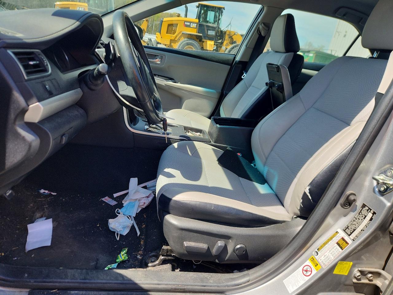 2017 TOYOTA CAMRY SE photo 13
