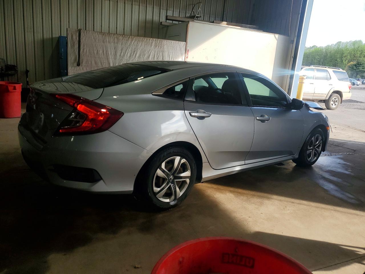 2016 HONDA CIVIC LX photo 5