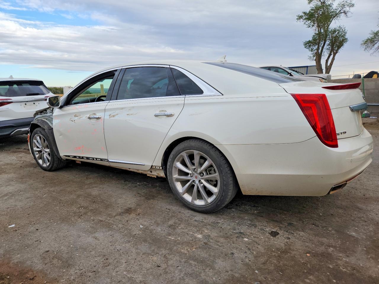 2014 CADILLAC XTS LUXURY COLLECTION photo 4