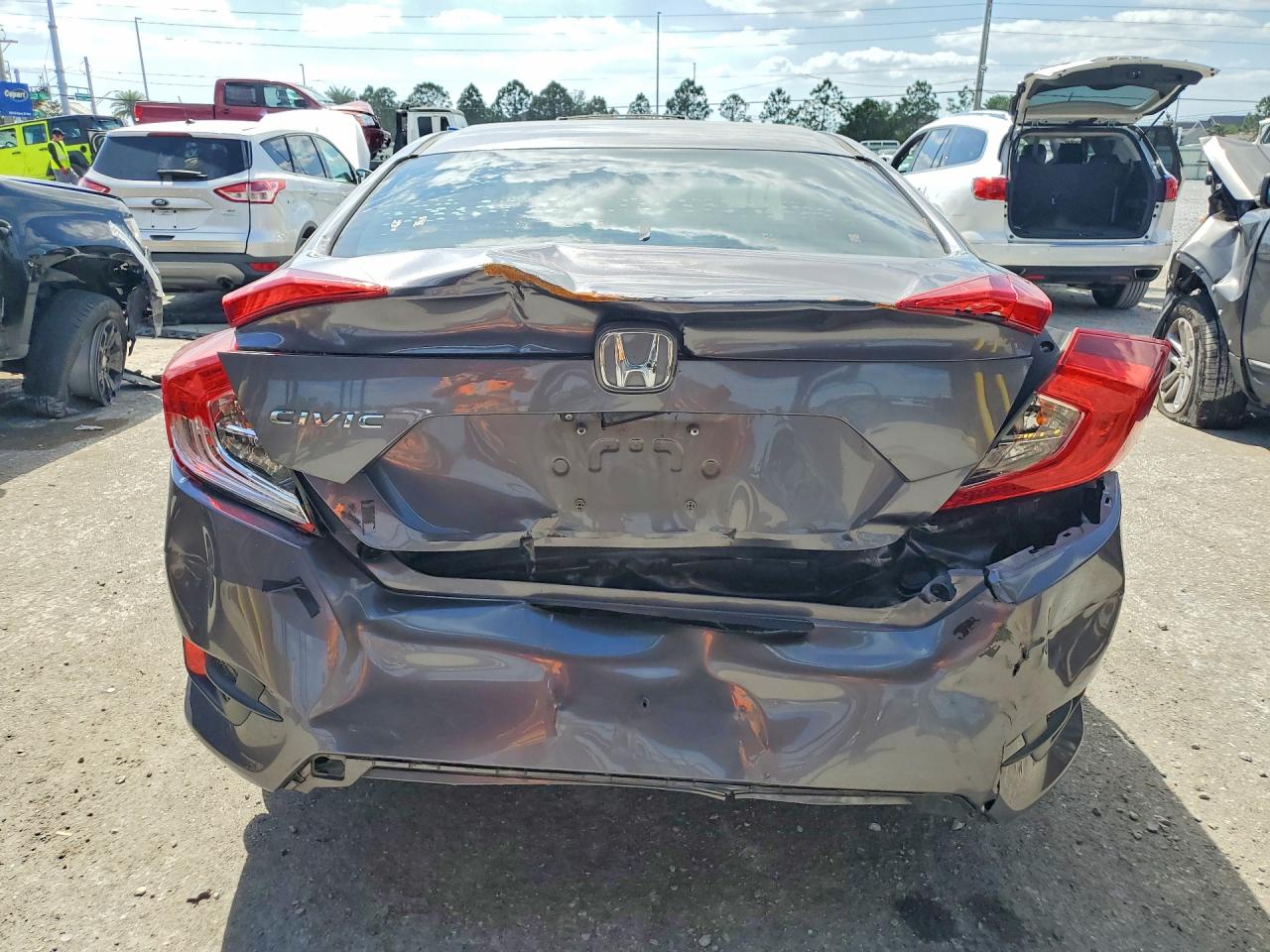 2017 HONDA CIVIC LX photo 16
