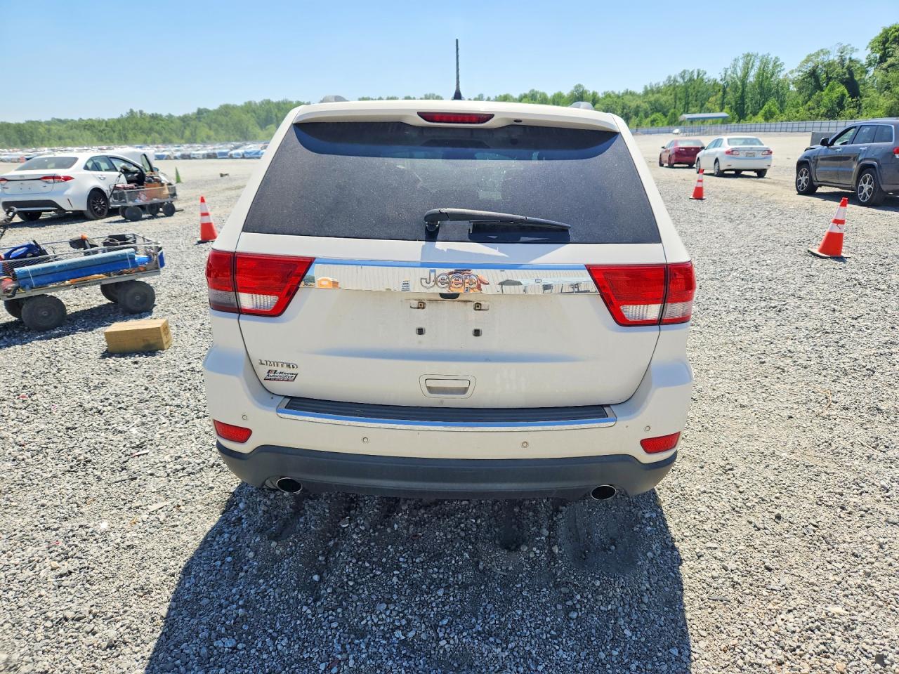 2011 JEEP GRAND CHEROKEE LIMITED photo 11