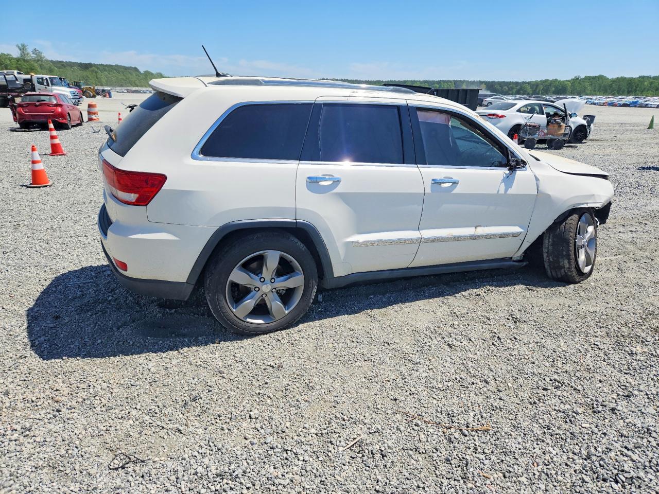 2011 JEEP GRAND CHEROKEE LIMITED photo 5
