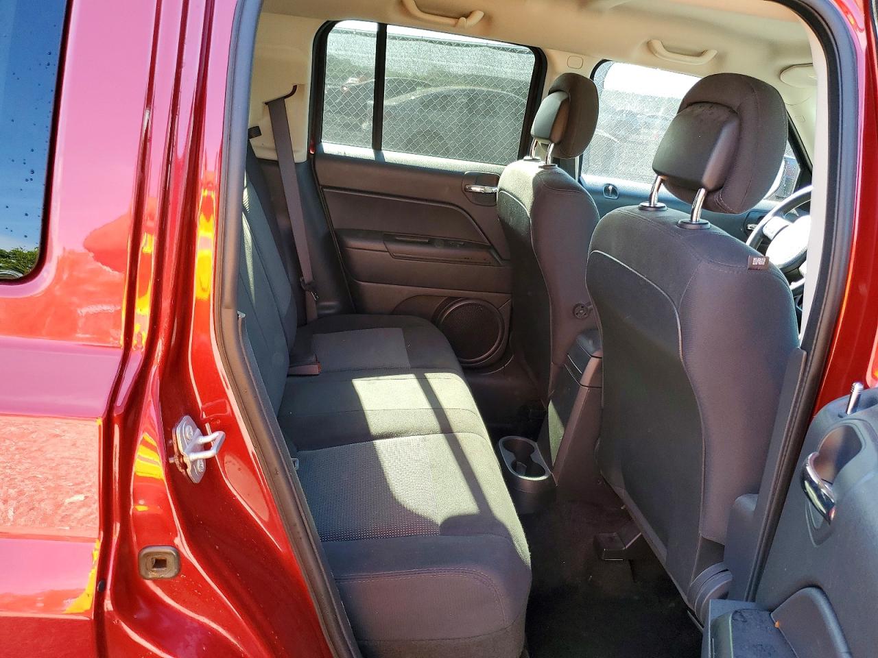 2015 JEEP PATRIOT SPORT photo 10