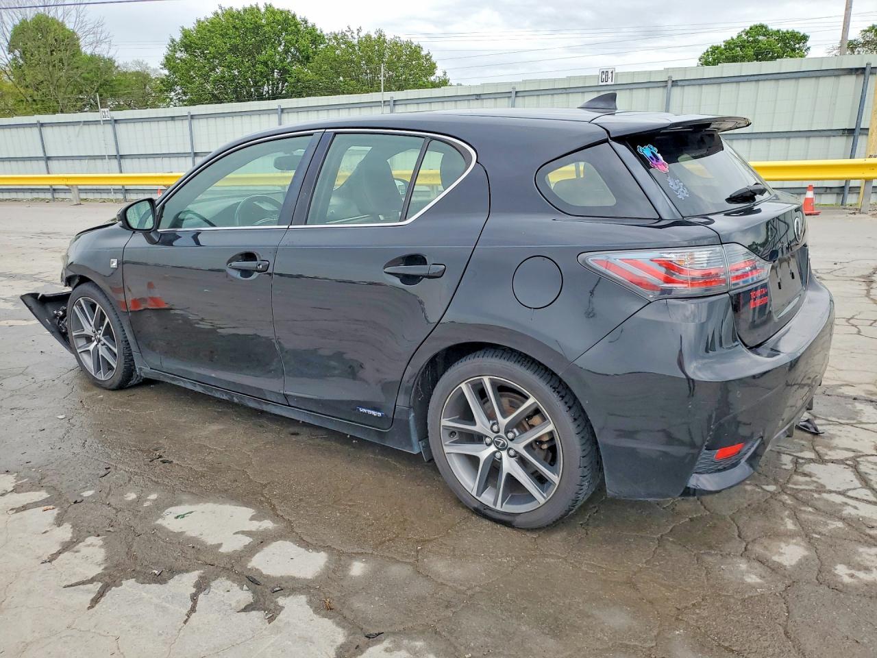 2014 LEXUS CT 200 photo 3