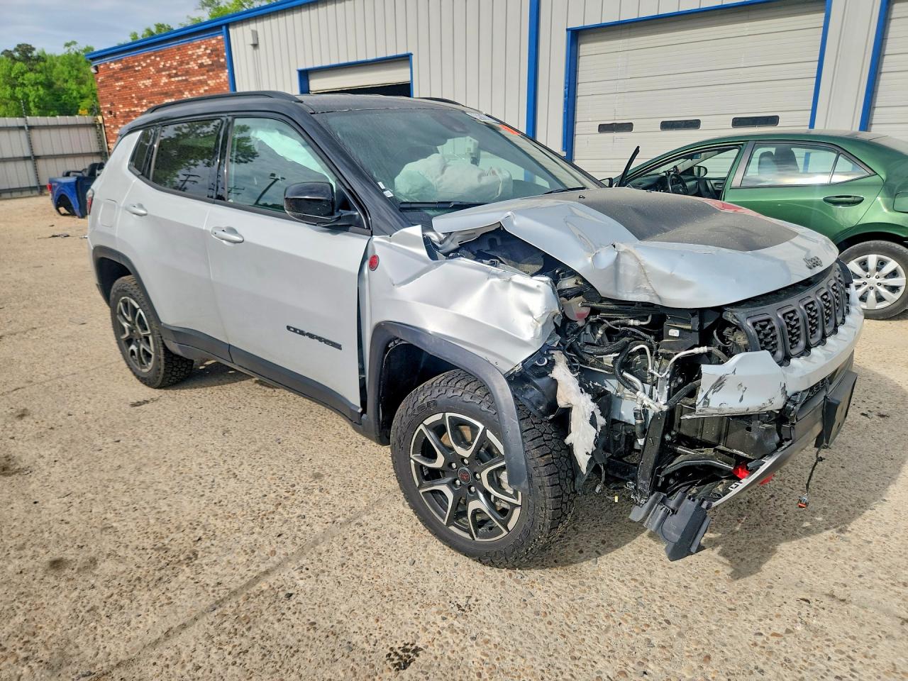 2025 JEEP COMPASS TRAILHAWK photo 10
