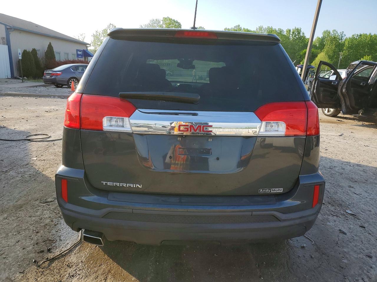 2017 GMC TERRAIN SLE photo 11
