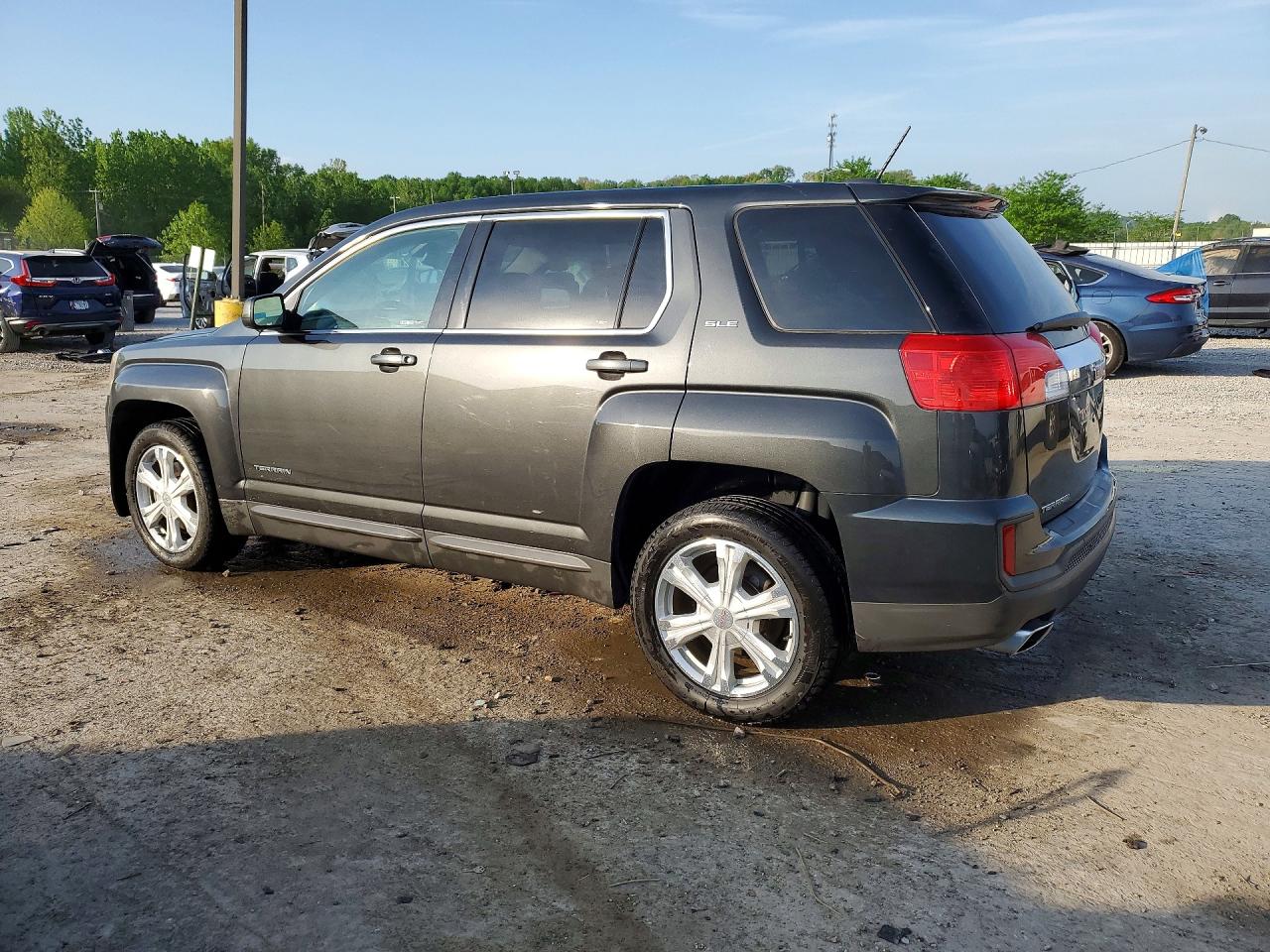 2017 GMC TERRAIN SLE photo 3