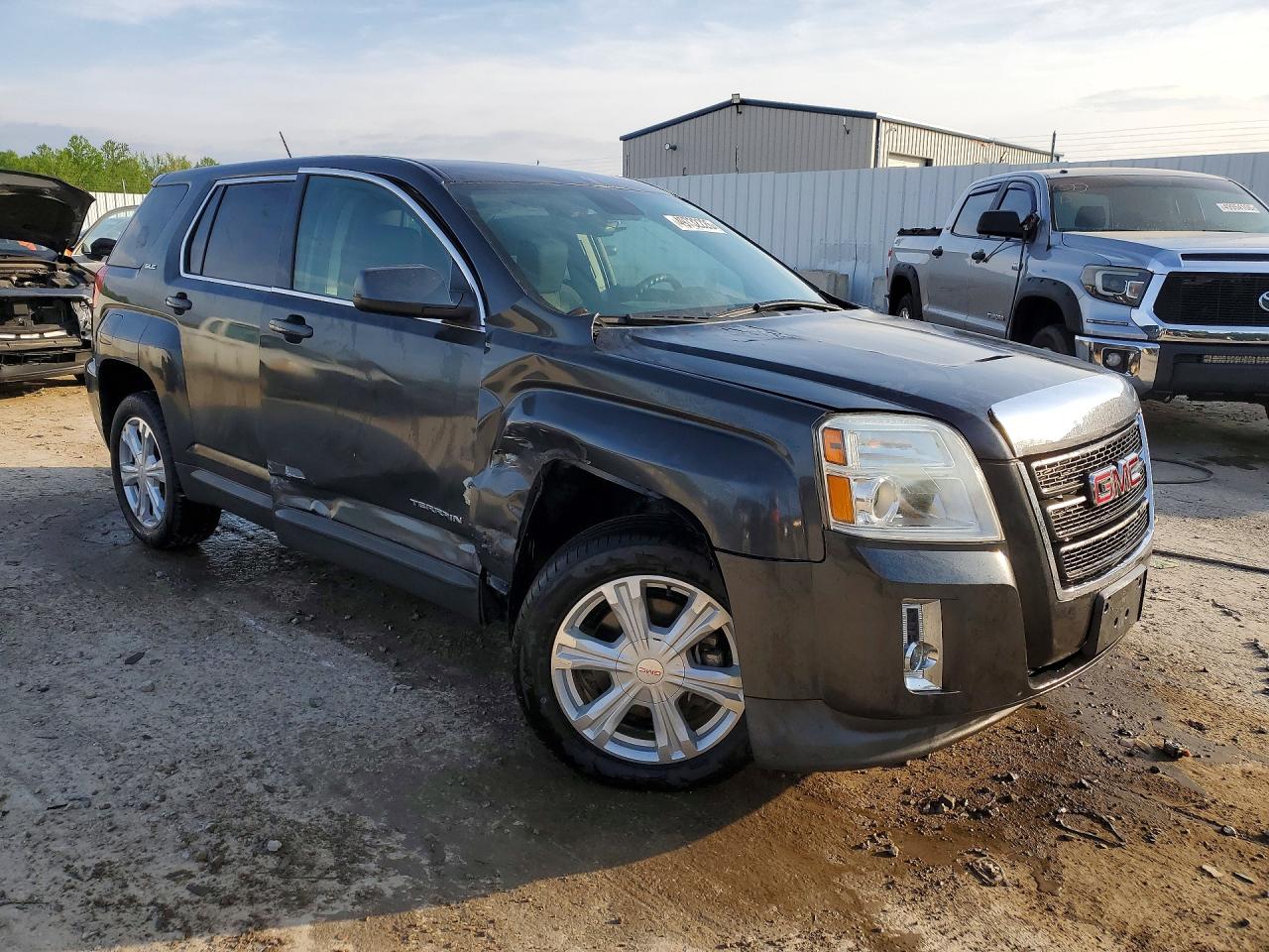 2017 GMC TERRAIN SLE photo 7