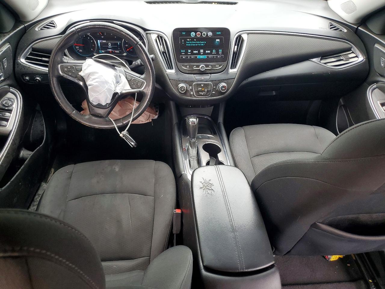 2016 CHEVROLET MALIBU photo 15