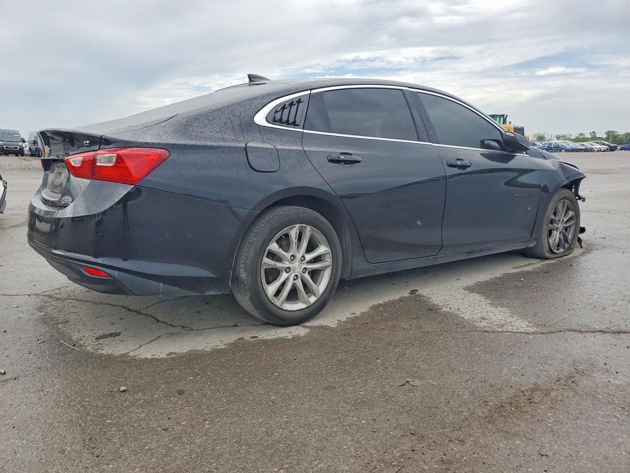 2016 CHEVROLET MALIBU photo 5