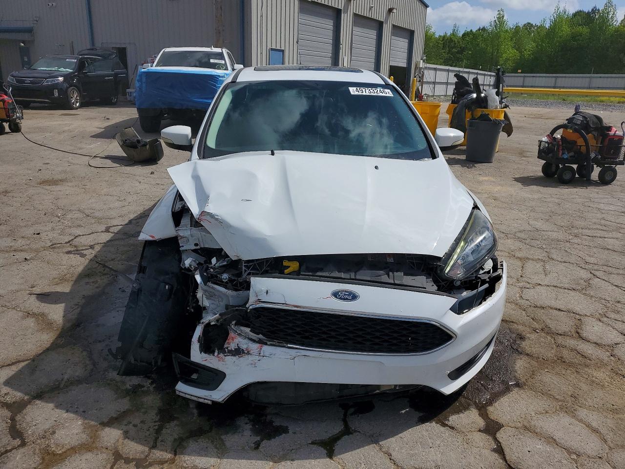 2017 FORD FOCUS SEL photo 9