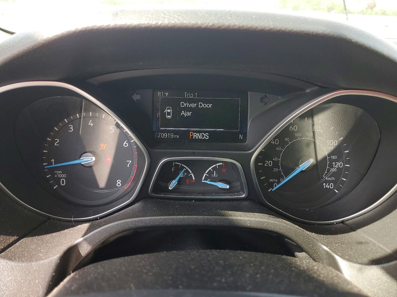 2017 FORD FOCUS SEL photo 17