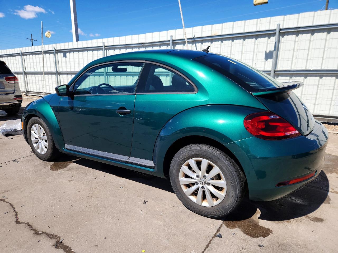 2017 VOLKSWAGEN BEETLE 1.8T photo 3