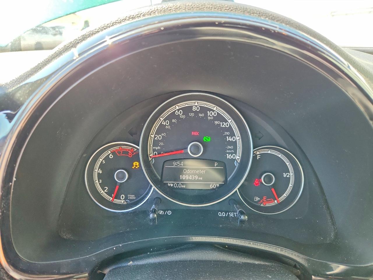2017 VOLKSWAGEN BEETLE 1.8T photo 17