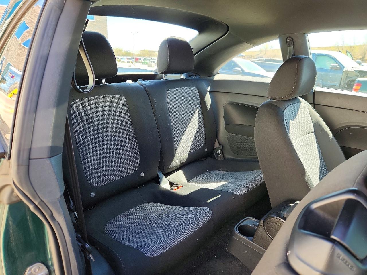 2017 VOLKSWAGEN BEETLE 1.8T photo 19