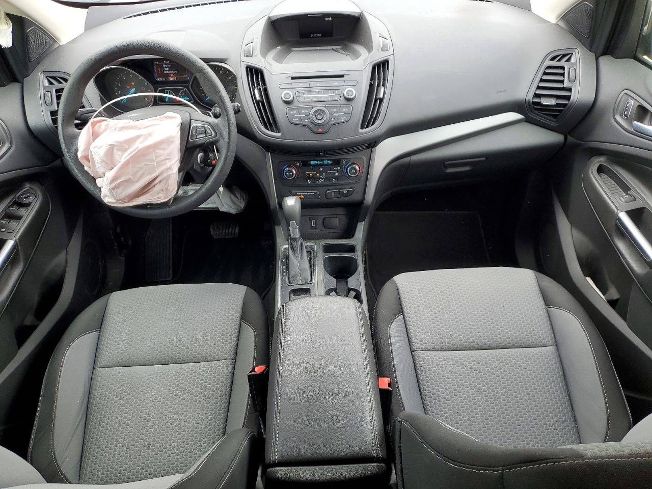 2017 FORD ESCAPE SE photo 22