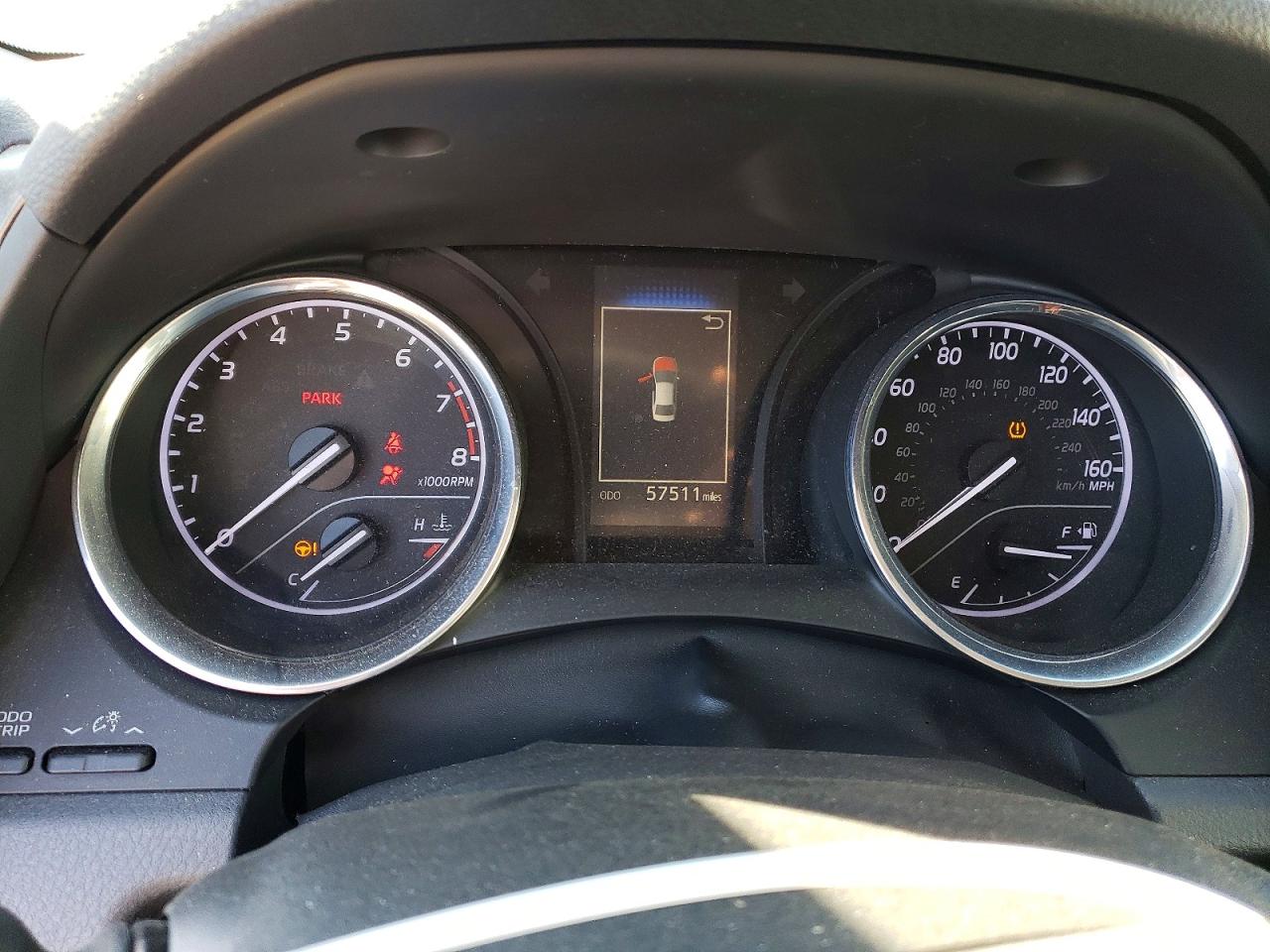2019 TOYOTA CAMRY LE photo 25