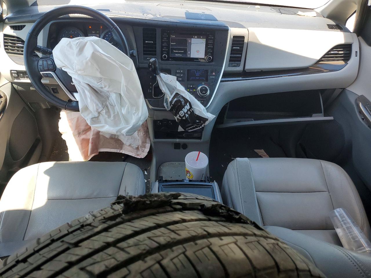 2020 TOYOTA SIENNA photo 15