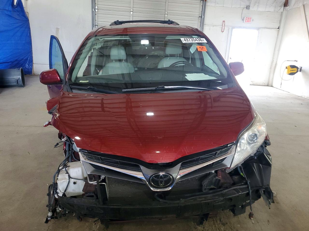 2020 TOYOTA SIENNA photo 9