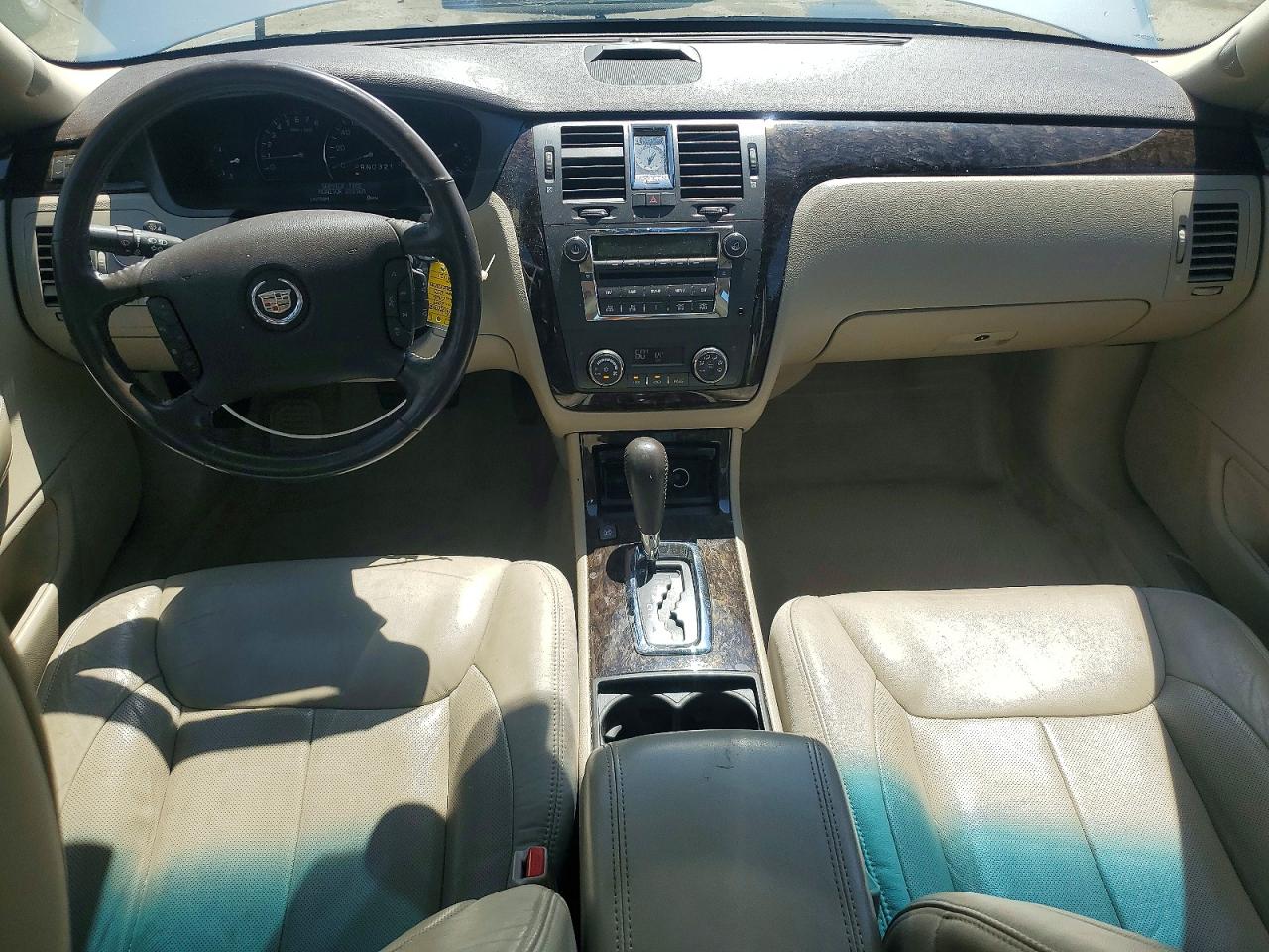 2009 CADILLAC DTS photo 22