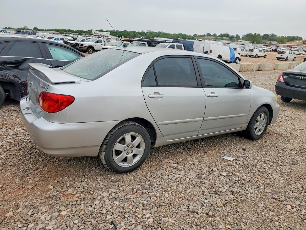 2006 TOYOTA COROLLA LE photo 7