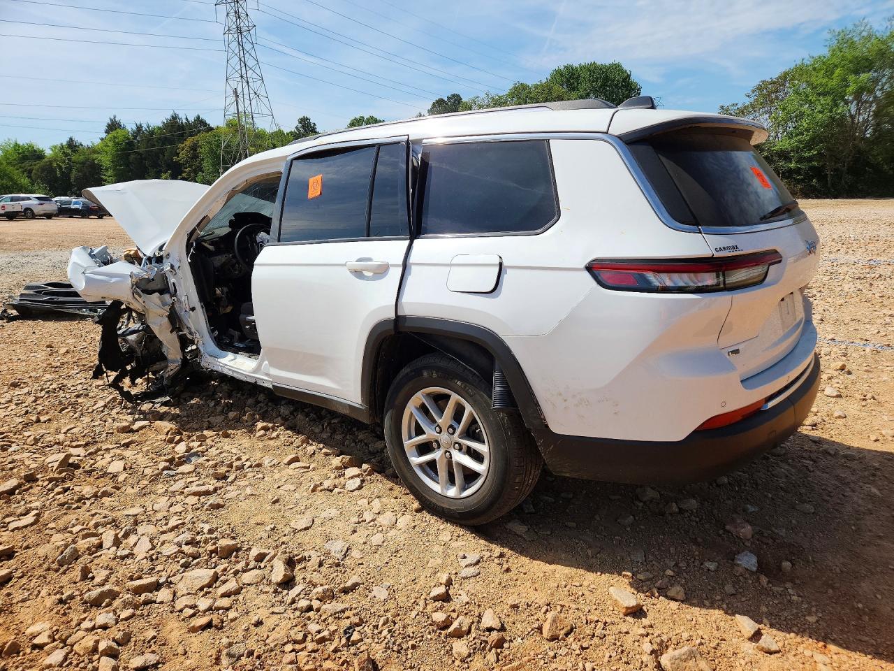 2023 JEEP GRAND CHEROKEE L LAREDO photo 4